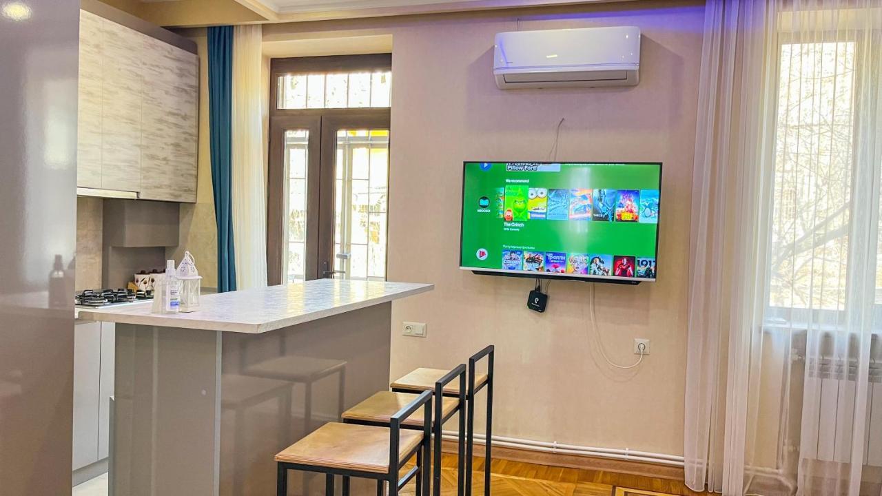 Комфортная И Спокойная Квартира Yerevan Exterior photo